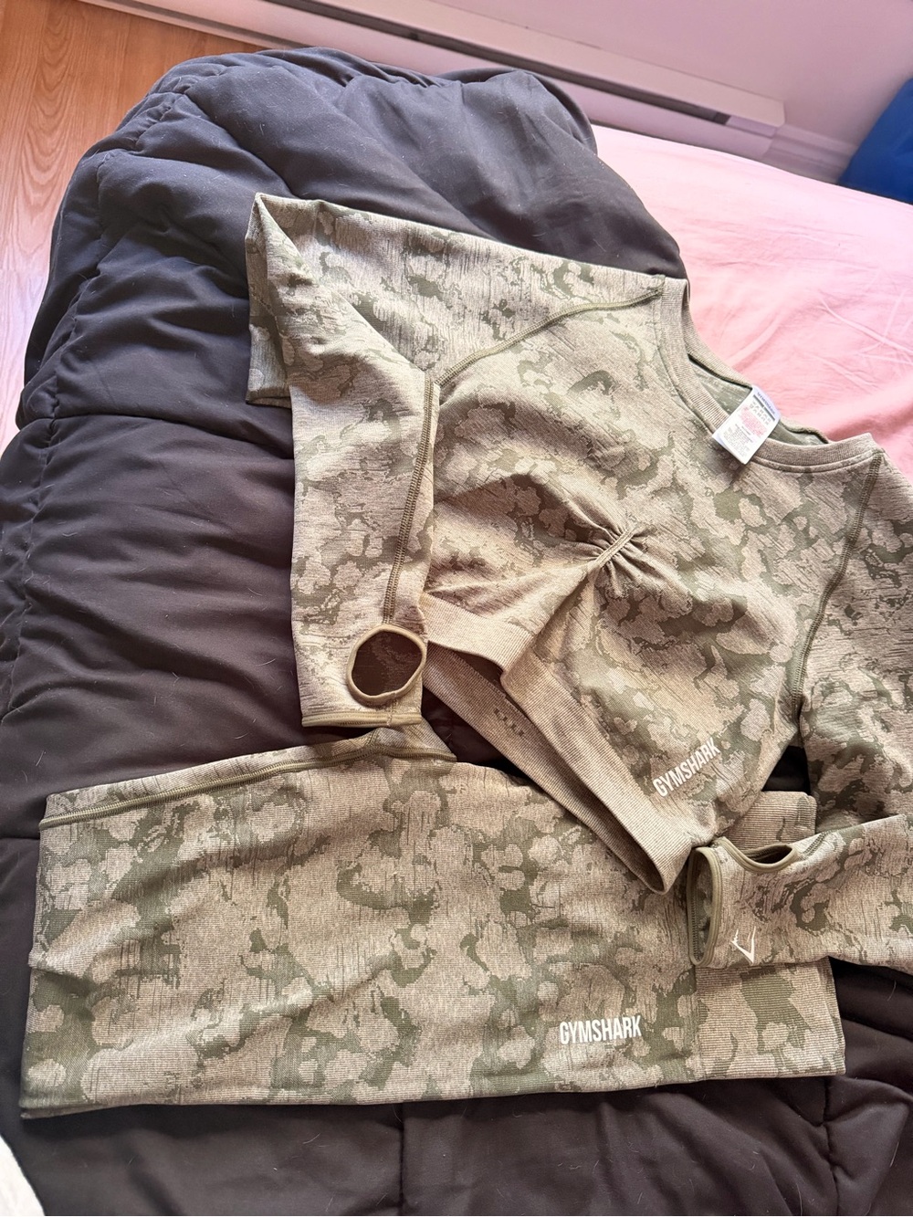 Gymshark Olive Camo Active Leggings Set